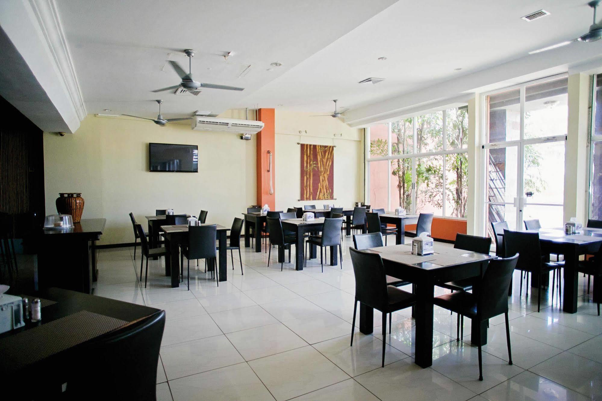 Hotel Cana Brava Inn Canas ภายนอก รูปภาพ