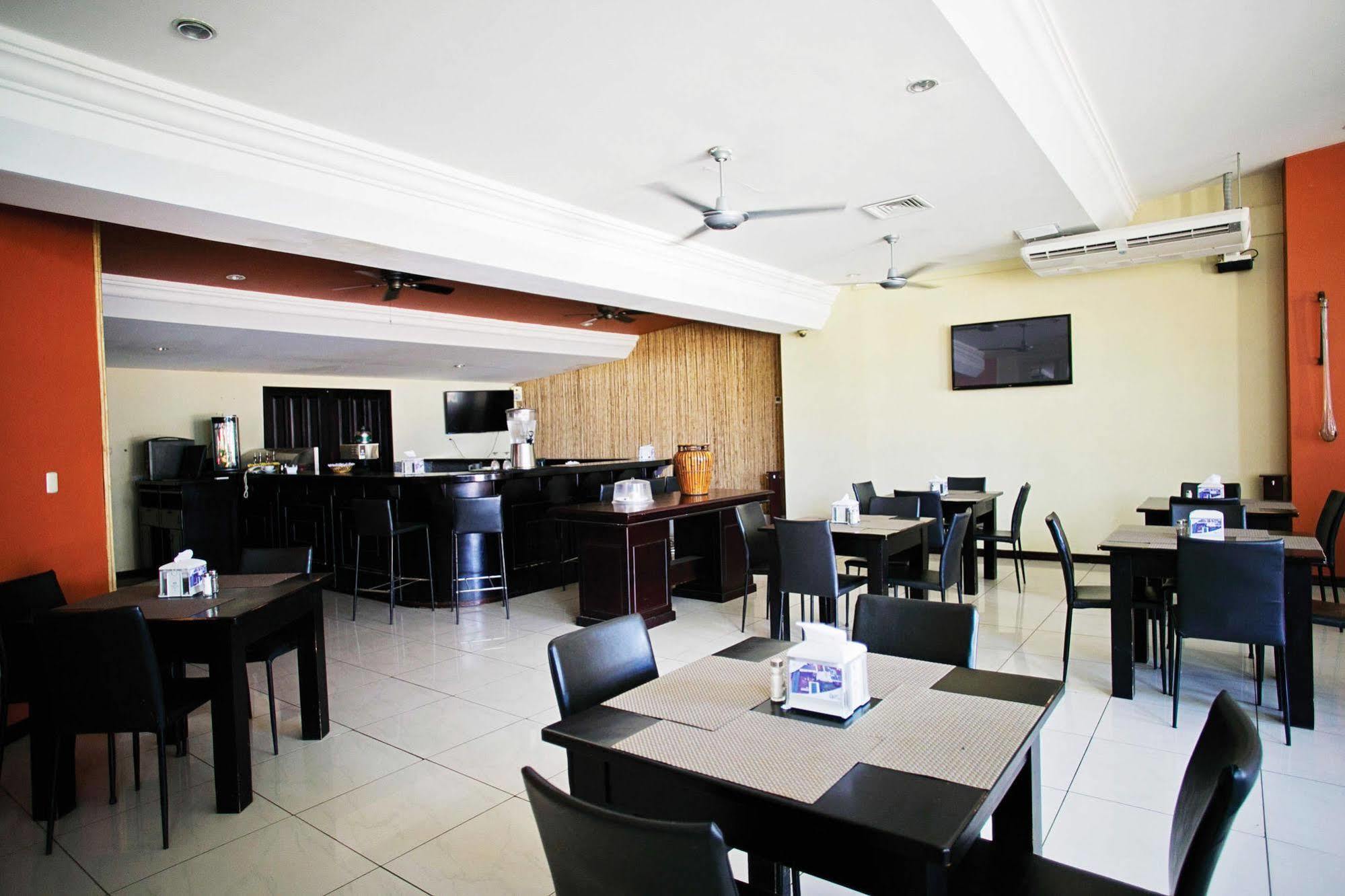 Hotel Cana Brava Inn Canas ภายนอก รูปภาพ
