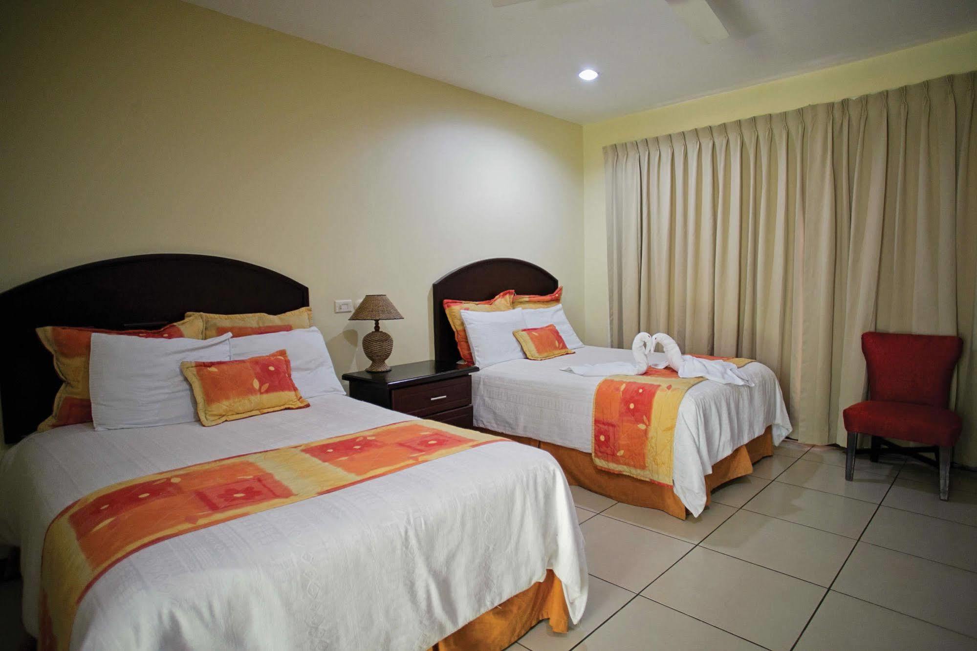 Hotel Cana Brava Inn Canas ภายนอก รูปภาพ