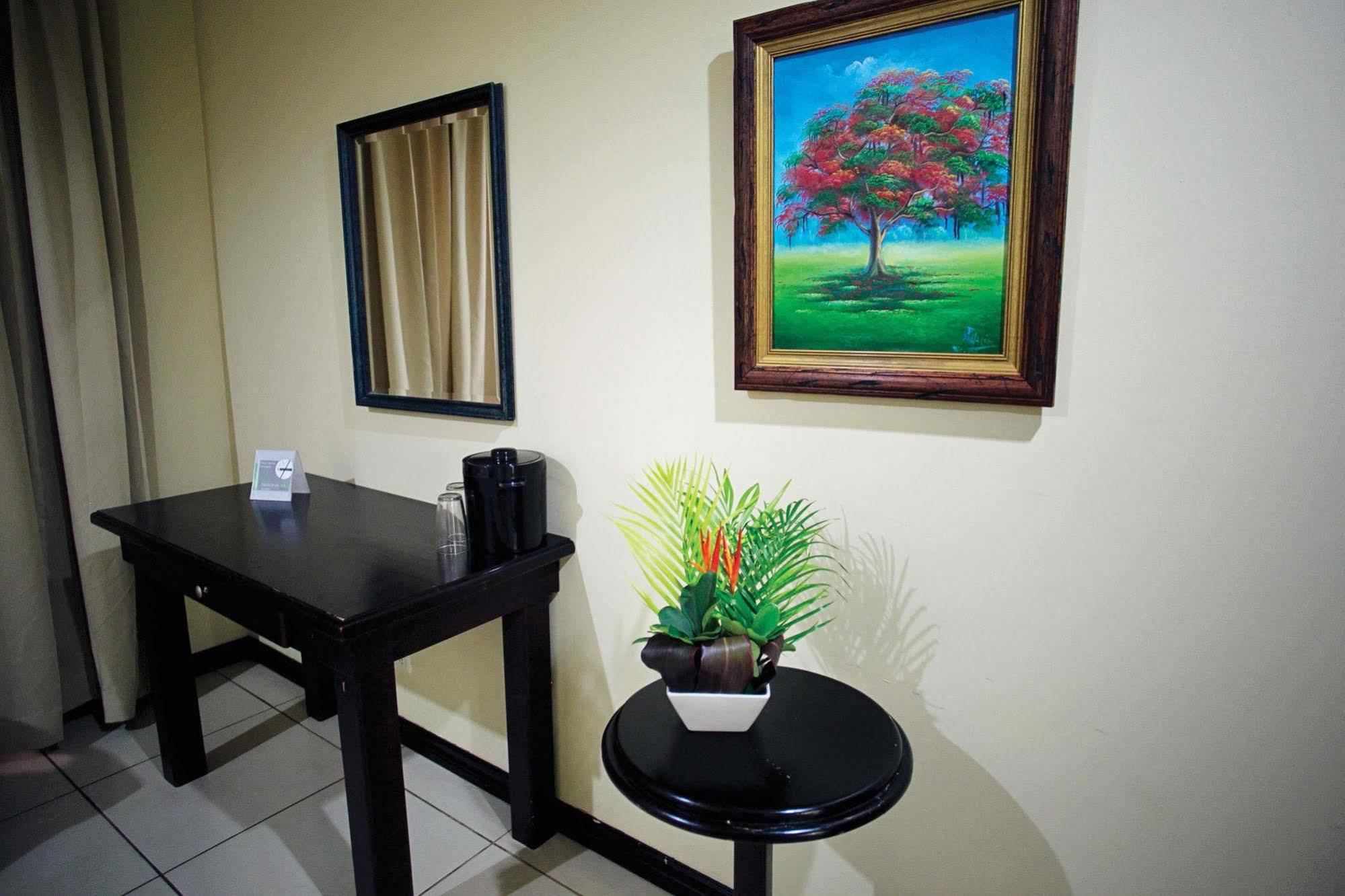 Hotel Cana Brava Inn Canas ภายนอก รูปภาพ