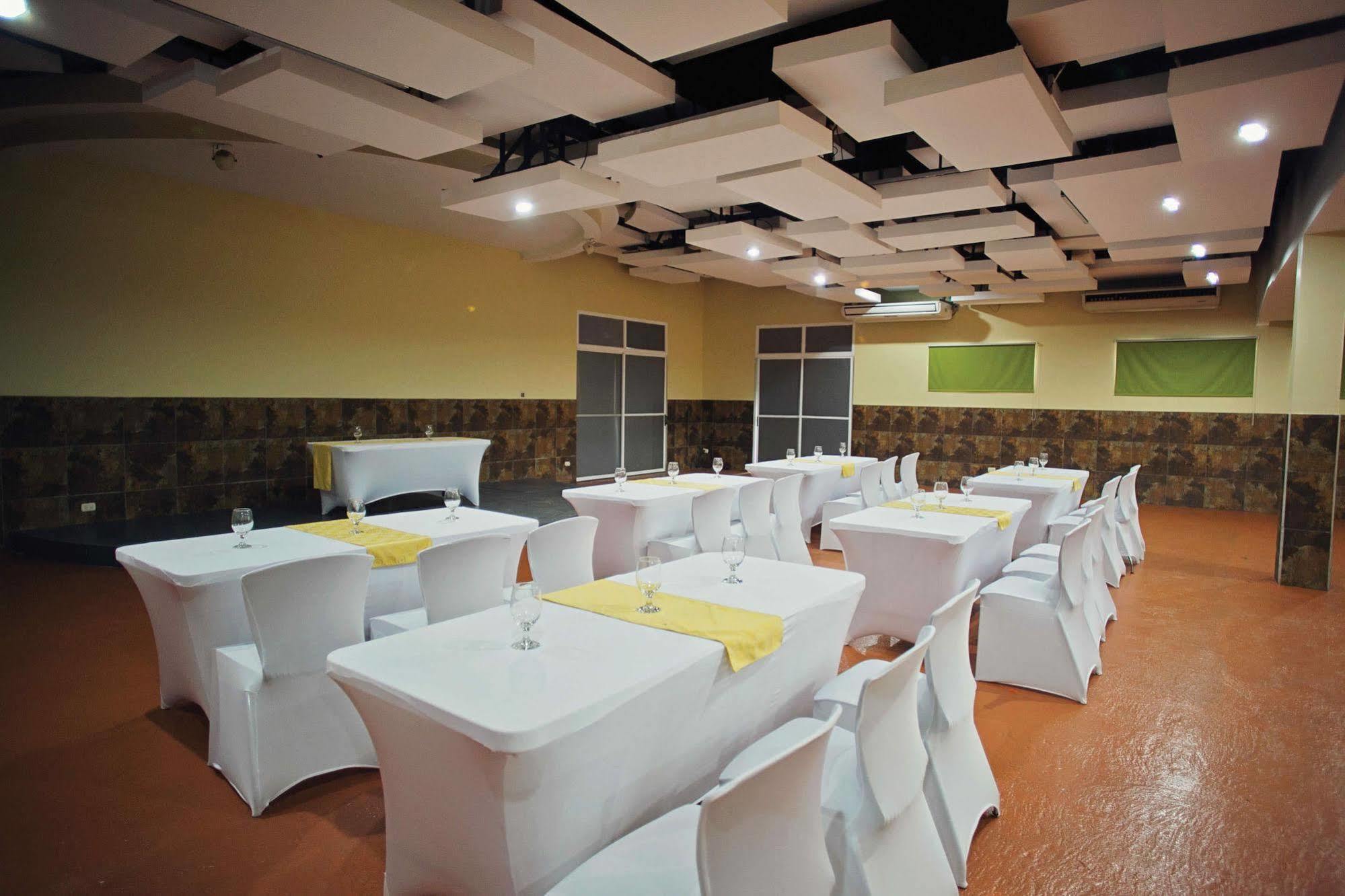 Hotel Cana Brava Inn Canas ภายนอก รูปภาพ
